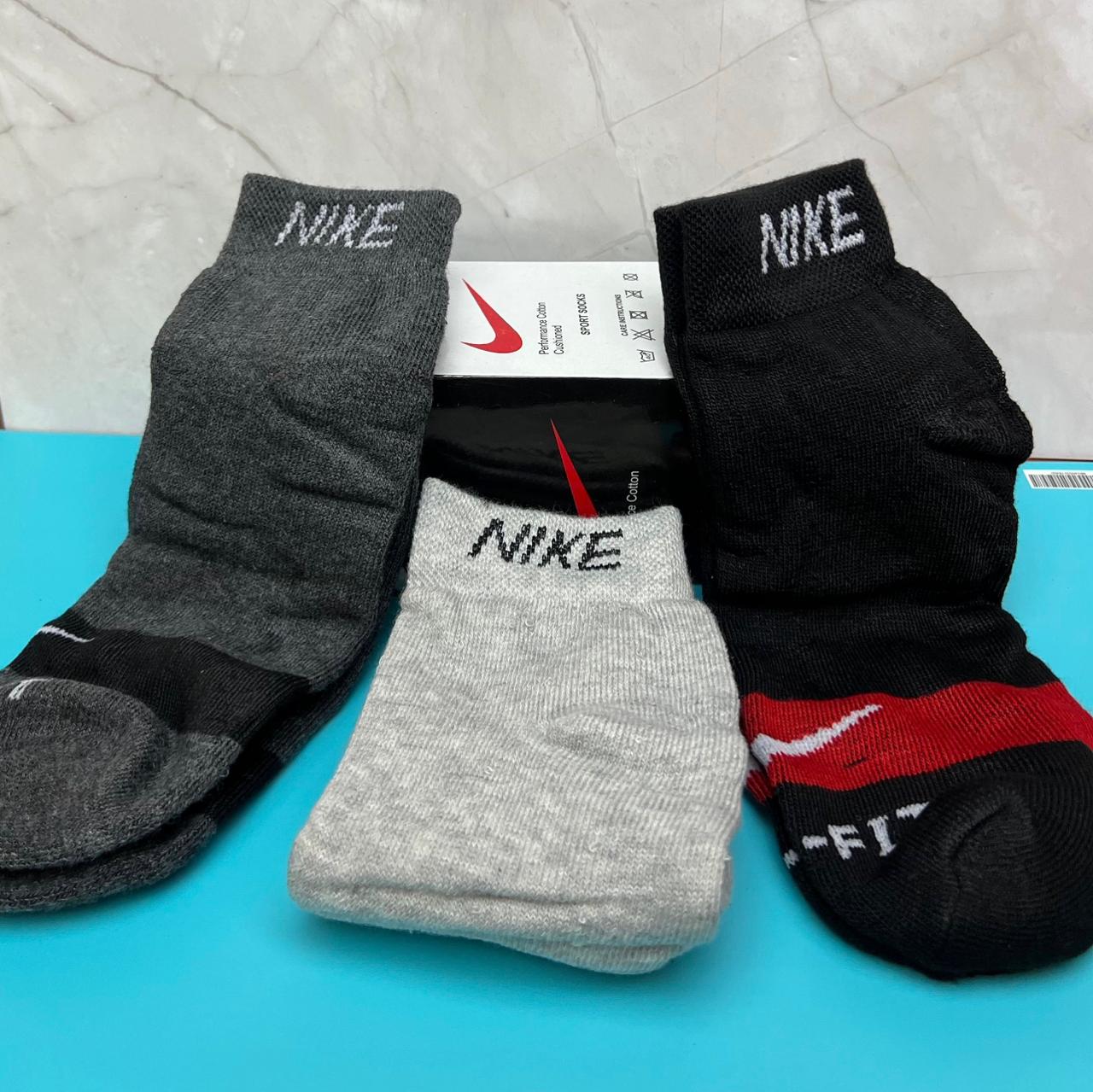 Calcetines cortos Nike Unisex - Confort y Estilo Diario - Imagen 2